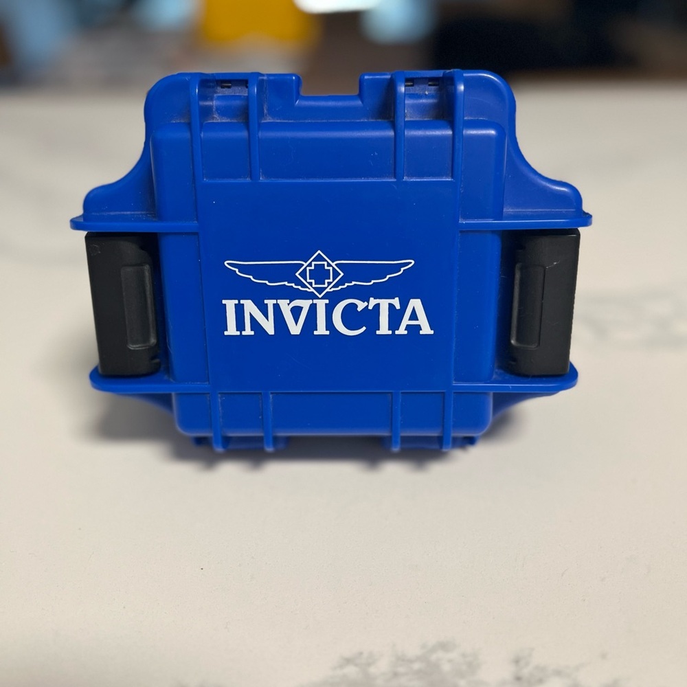 Invicta Men's Black and Gray Dive Watch - Picture 5 of 5